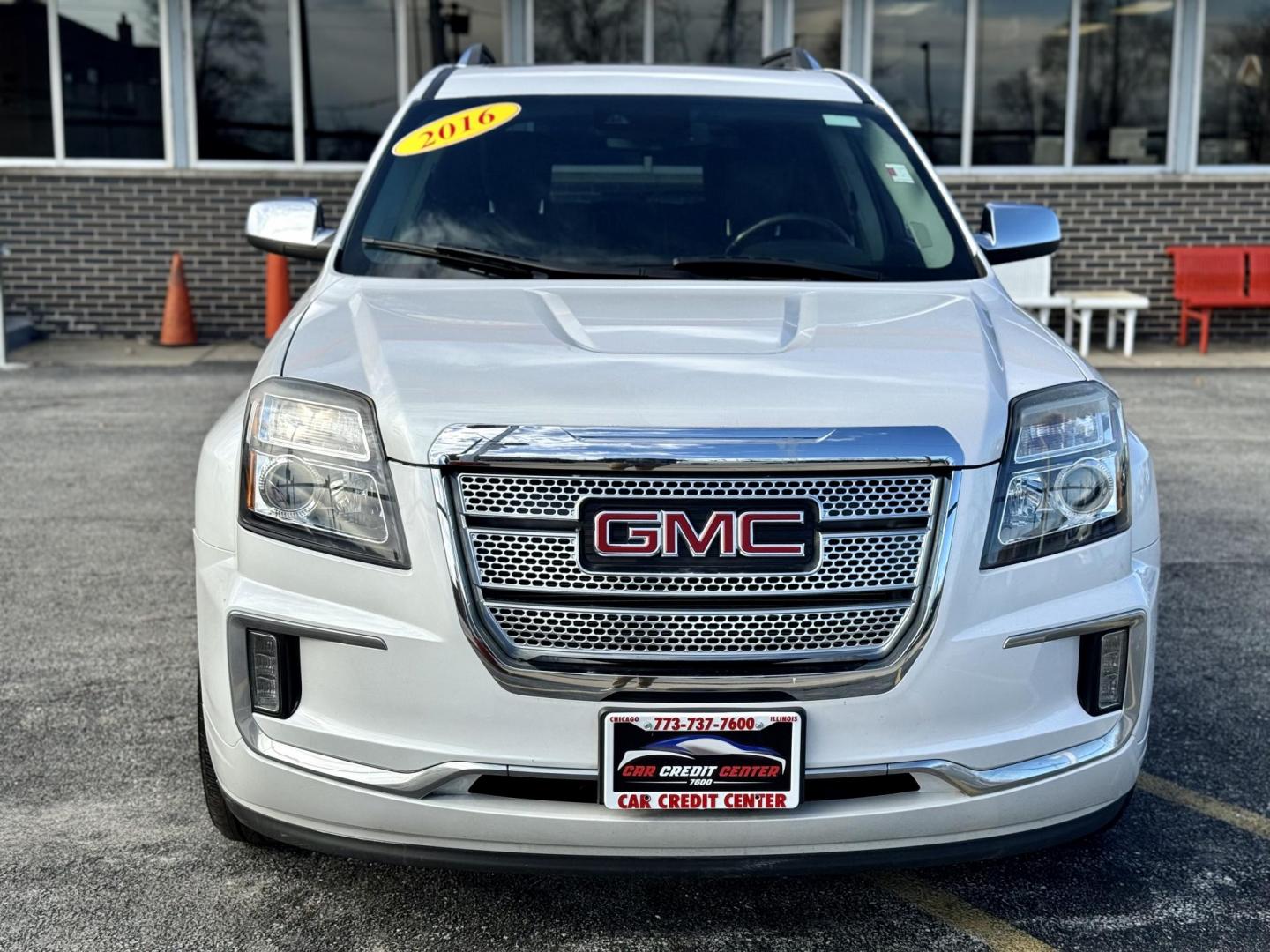 2016 PEARL GMC Terrain Denali FWD (2GKFLRE31G6) with an 3.6L V6 DOHC 24V engine, 6A transmission, located at 7600 S Western Ave., Chicago, IL, 60620, (773) 918-3980, 0.000000, 0.000000 - Photo#1