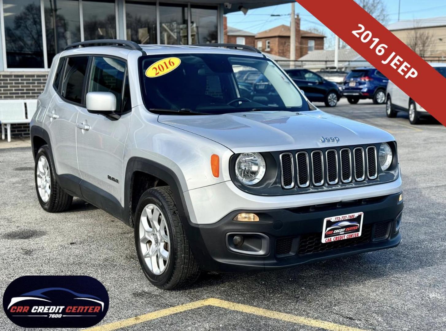 2016 SILVER Jeep Renegade Latitude FWD (ZACCJABT5GP) with an 2.4L L4 DOHC 16V engine, 6M transmission, located at 7600 S Western Ave., Chicago, IL, 60620, (773) 918-3980, 0.000000, 0.000000 - Photo#0