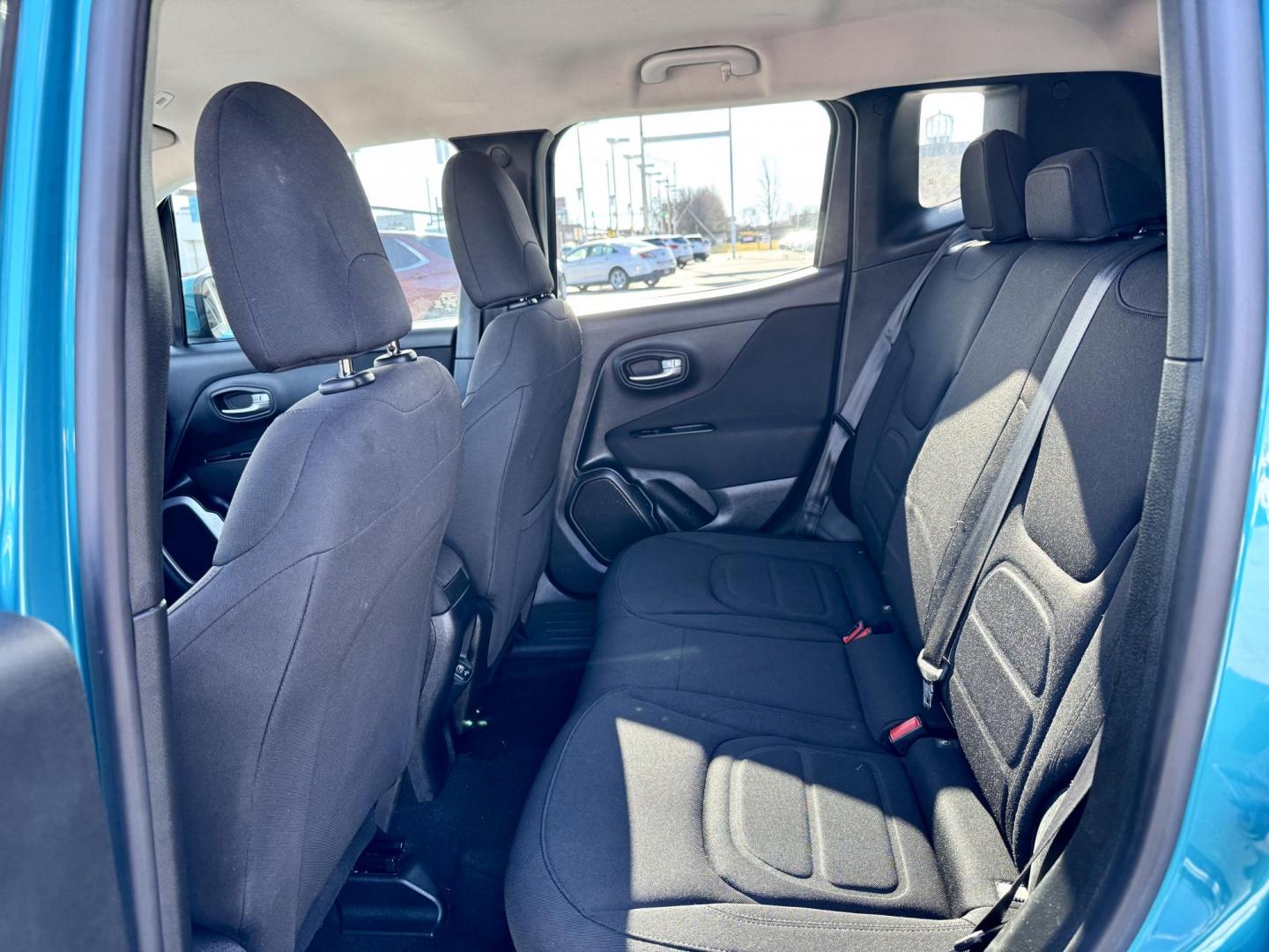 2020 TEAL Jeep Renegade Latitude (ZACNJABBXLP) with an 2.4L L4 DOHC 16V engine, 9A transmission, located at 7600 S Western Ave., Chicago, IL, 60620, (773) 918-3980, 0.000000, 0.000000 - Photo#8