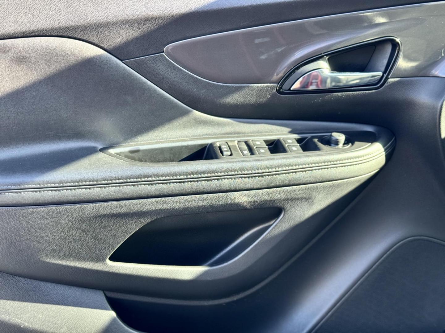 2018 RED Buick Encore Preferred AWD (KL4CJESB9JB) with an 1.4L L4 DOHC 16V TURBO engine, 6A transmission, located at 7600 S Western Ave., Chicago, IL, 60620, (773) 918-3980, 0.000000, 0.000000 - Photo#6