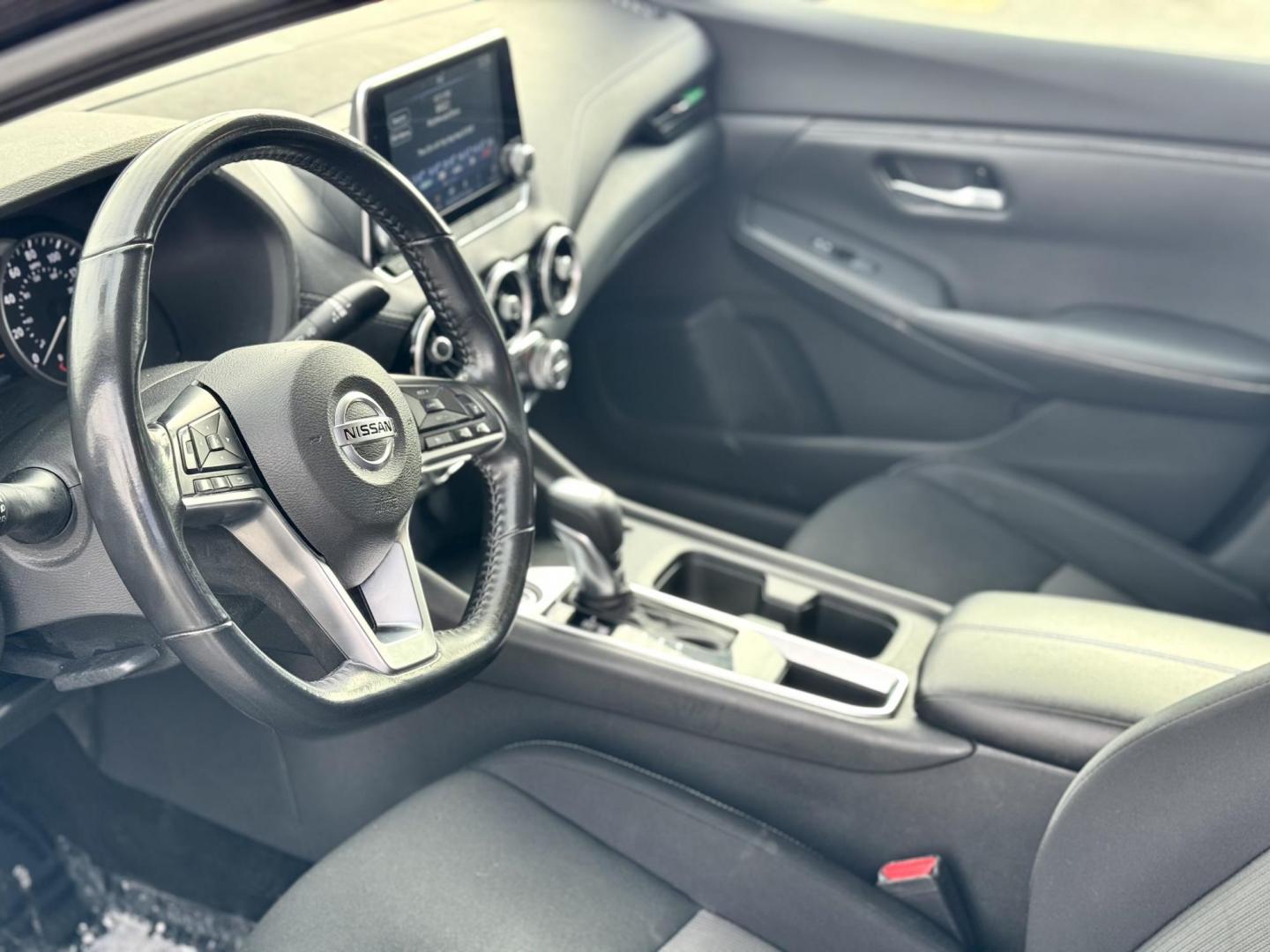 2021 BLACK Nissan Sentra SV (3N1AB8CV7MY) with an 1.8L L4 SFI DOHC 16V engine, CVT transmission, located at 7600 S Western Ave., Chicago, IL, 60620, (773) 918-3980, 0.000000, 0.000000 - Photo#4