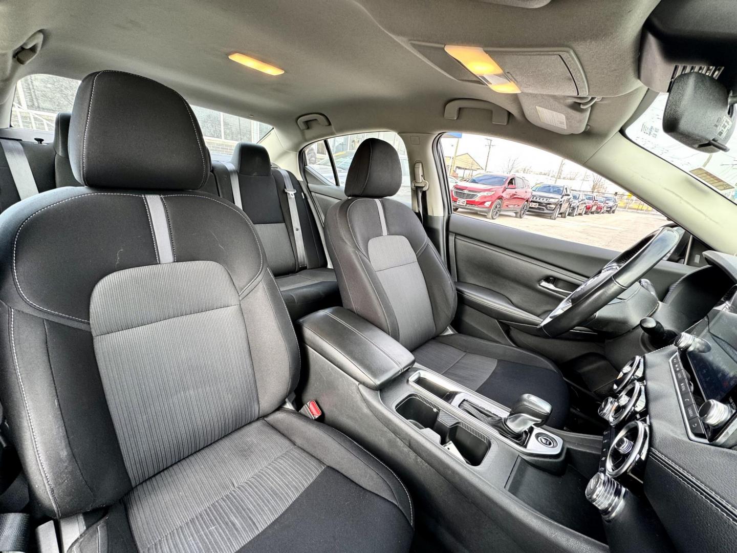 2021 BLACK Nissan Sentra SV (3N1AB8CV7MY) with an 1.8L L4 SFI DOHC 16V engine, CVT transmission, located at 7600 S Western Ave., Chicago, IL, 60620, (773) 918-3980, 0.000000, 0.000000 - Photo#10