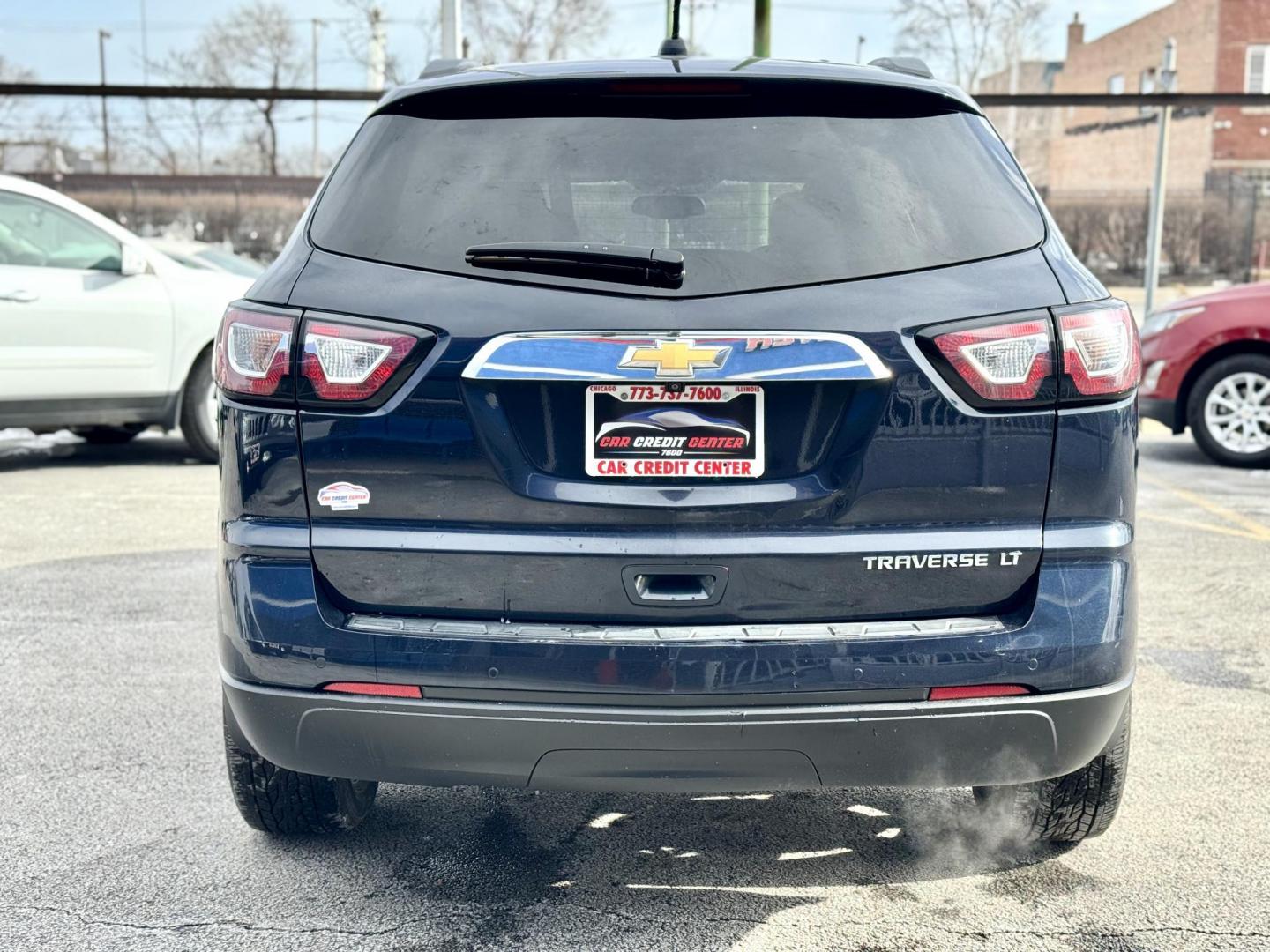 2016 BLUE Chevrolet Traverse 1LT FWD (1GNKRGKD4GJ) with an 3.6L V6 DOHC 24V engine, 6A transmission, located at 7600 S Western Ave., Chicago, IL, 60620, (773) 918-3980, 0.000000, 0.000000 - Photo#3
