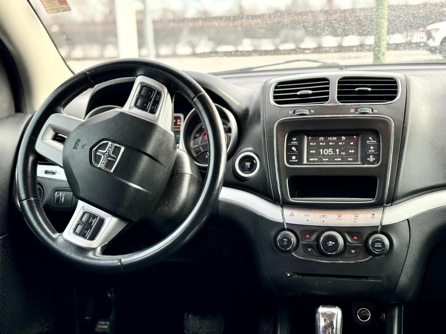 2016 GRAY Dodge Journey SE (3C4PDCAB1GT) with an 2.4L L4 DOHC 16V engine, 4A transmission, located at 7600 S Western Ave., Chicago, IL, 60620, (773) 918-3980, 0.000000, 0.000000 - Photo#9