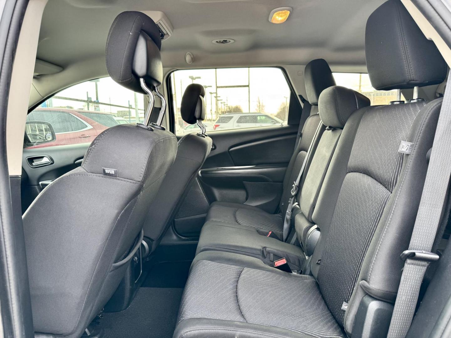 2016 GRAY Dodge Journey SE (3C4PDCAB1GT) with an 2.4L L4 DOHC 16V engine, 4A transmission, located at 7600 S Western Ave., Chicago, IL, 60620, (773) 918-3980, 0.000000, 0.000000 - Photo#8