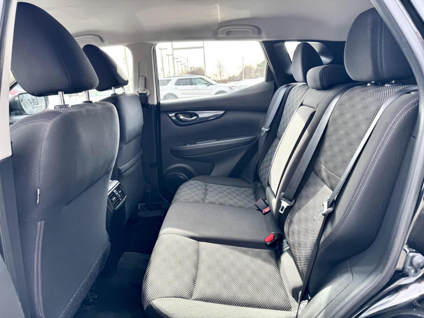 2017 BLACK Nissan Rogue Sport SL AWD (JN1BJ1CR9HW) with an 2.0L L4 DOHC 16V engine, CVT transmission, located at 7600 S Western Ave., Chicago, IL, 60620, (773) 918-3980, 0.000000, 0.000000 - Photo#8