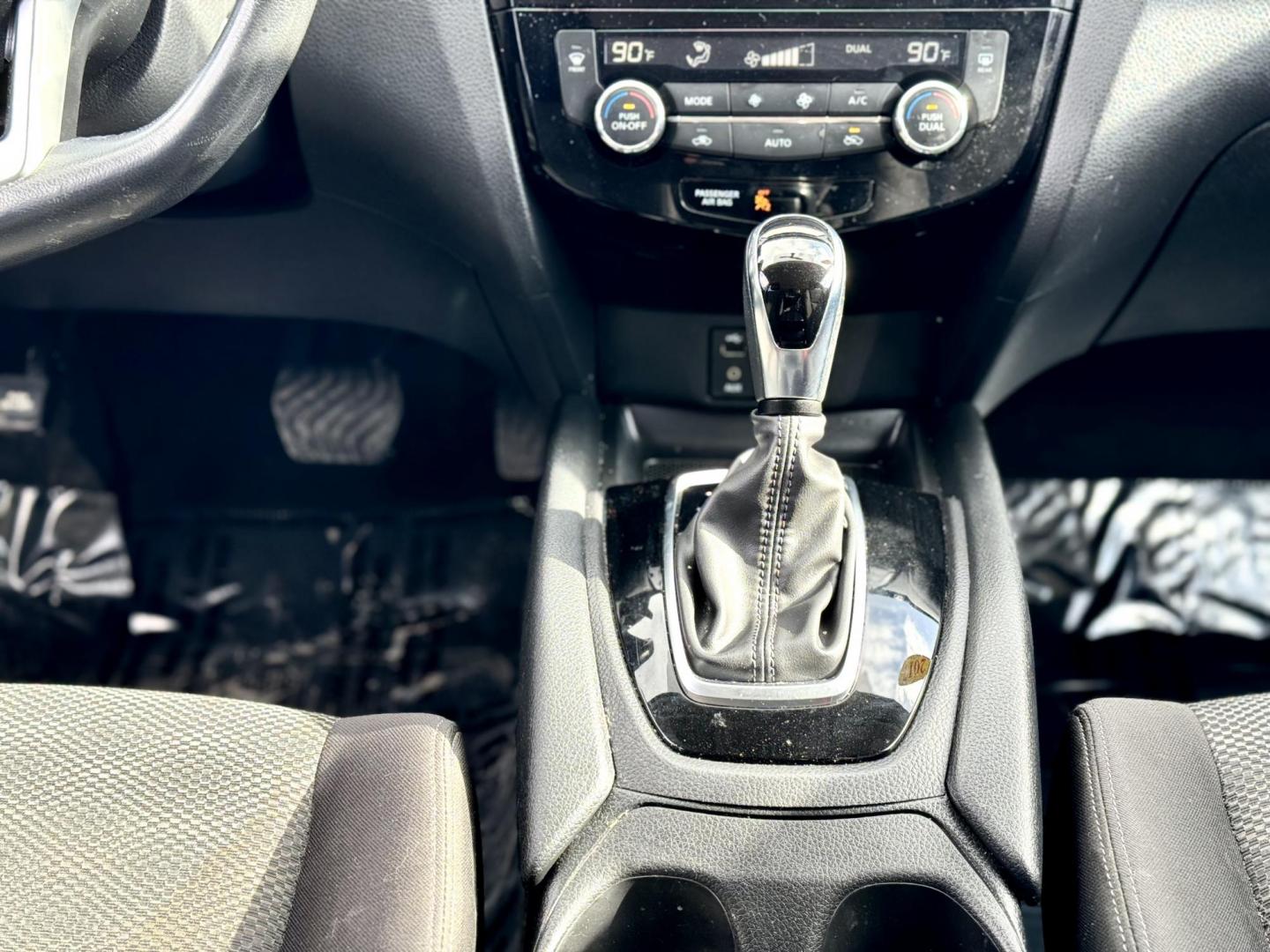 2017 BLACK Nissan Rogue Sport SL AWD (JN1BJ1CR9HW) with an 2.0L L4 DOHC 16V engine, CVT transmission, located at 7600 S Western Ave., Chicago, IL, 60620, (773) 918-3980, 0.000000, 0.000000 - Photo#10