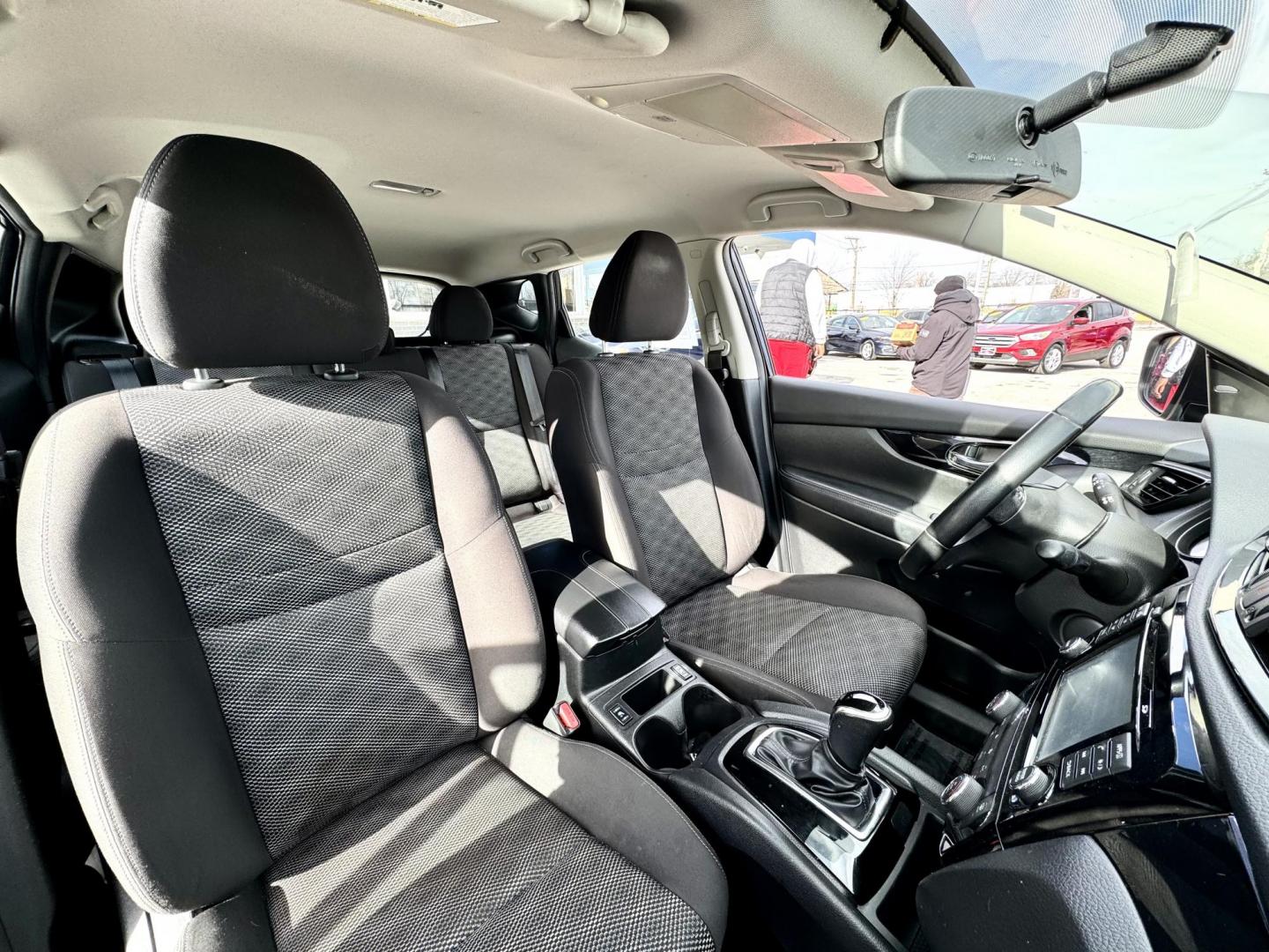 2017 BLACK Nissan Rogue Sport SL AWD (JN1BJ1CR9HW) with an 2.0L L4 DOHC 16V engine, CVT transmission, located at 7600 S Western Ave., Chicago, IL, 60620, (773) 918-3980, 0.000000, 0.000000 - Photo#12