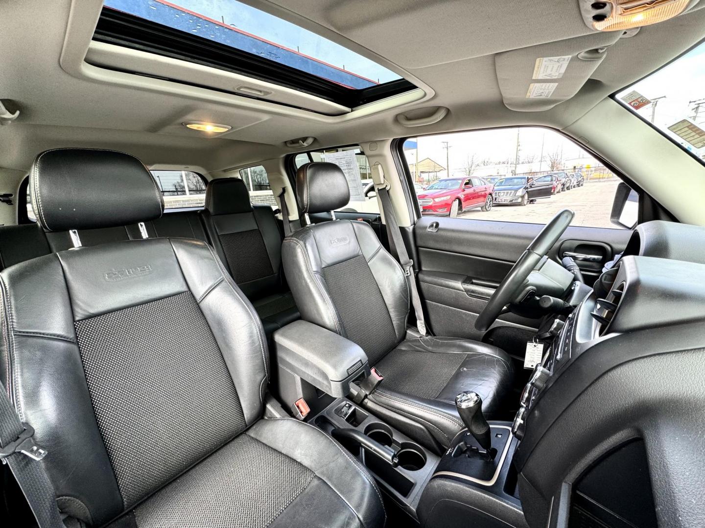 2016 GRAY Jeep Patriot Sport 4WD (1C4NJRBB1GD) with an 2.4L L4 DOHC 16V engine, located at 7600 S Western Ave., Chicago, IL, 60620, (773) 918-3980, 0.000000, 0.000000 - Photo#12