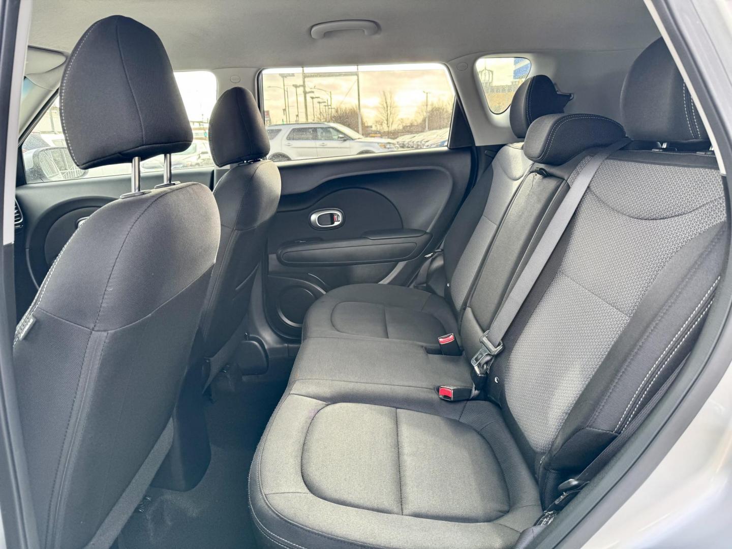 2019 SILVER Kia Soul + (KNDJP3A58K7) with an 2.0L L4 DOHC 16V engine, 6A transmission, located at 7600 S Western Ave., Chicago, IL, 60620, (773) 918-3980, 0.000000, 0.000000 - Photo#8