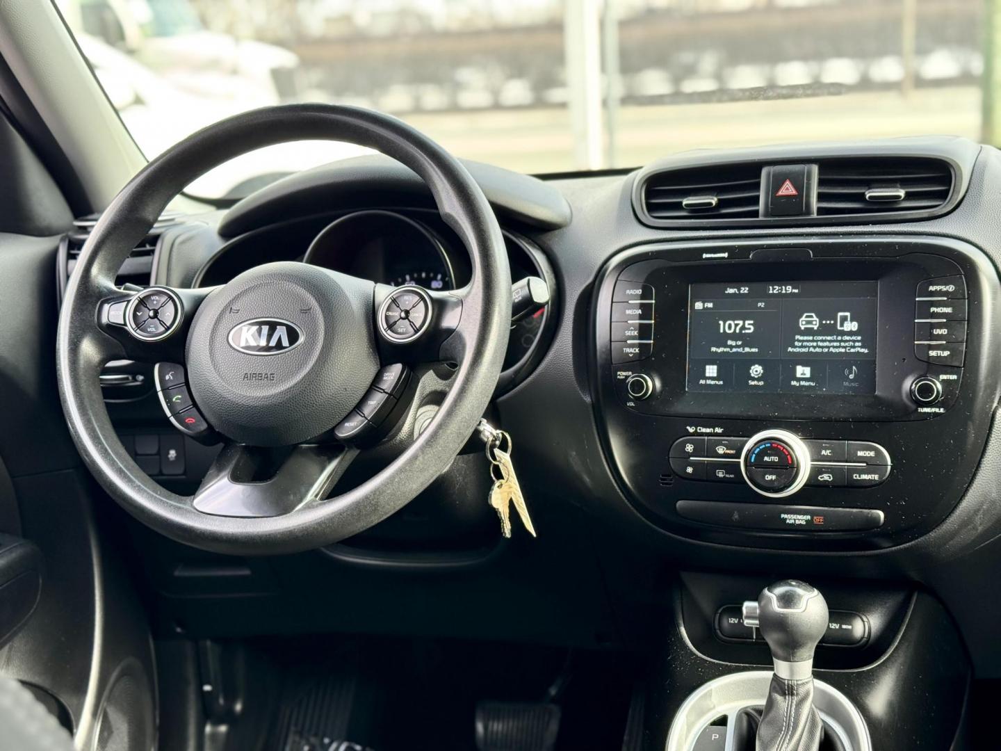 2019 SILVER Kia Soul + (KNDJP3A58K7) with an 2.0L L4 DOHC 16V engine, 6A transmission, located at 7600 S Western Ave., Chicago, IL, 60620, (773) 918-3980, 0.000000, 0.000000 - Photo#9