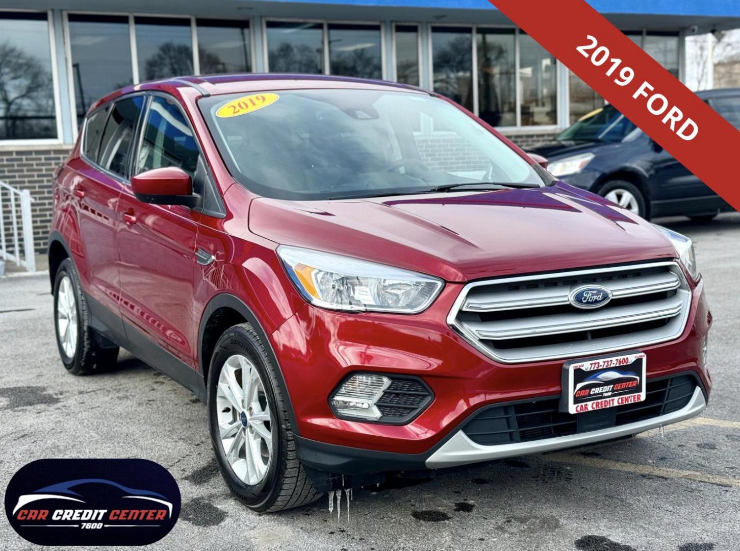 2019 RED Ford Escape SE FWD (1FMCU0GD0KU) with an 1.5L L4 DOHC 16V engine, 6A transmission, located at 7600 S Western Ave., Chicago, IL, 60620, (773) 918-3980, 0.000000, 0.000000 - Photo#0