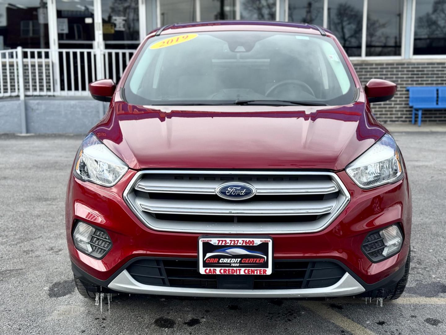 2019 RED Ford Escape SE FWD (1FMCU0GD0KU) with an 1.5L L4 DOHC 16V engine, 6A transmission, located at 7600 S Western Ave., Chicago, IL, 60620, (773) 918-3980, 0.000000, 0.000000 - Photo#1
