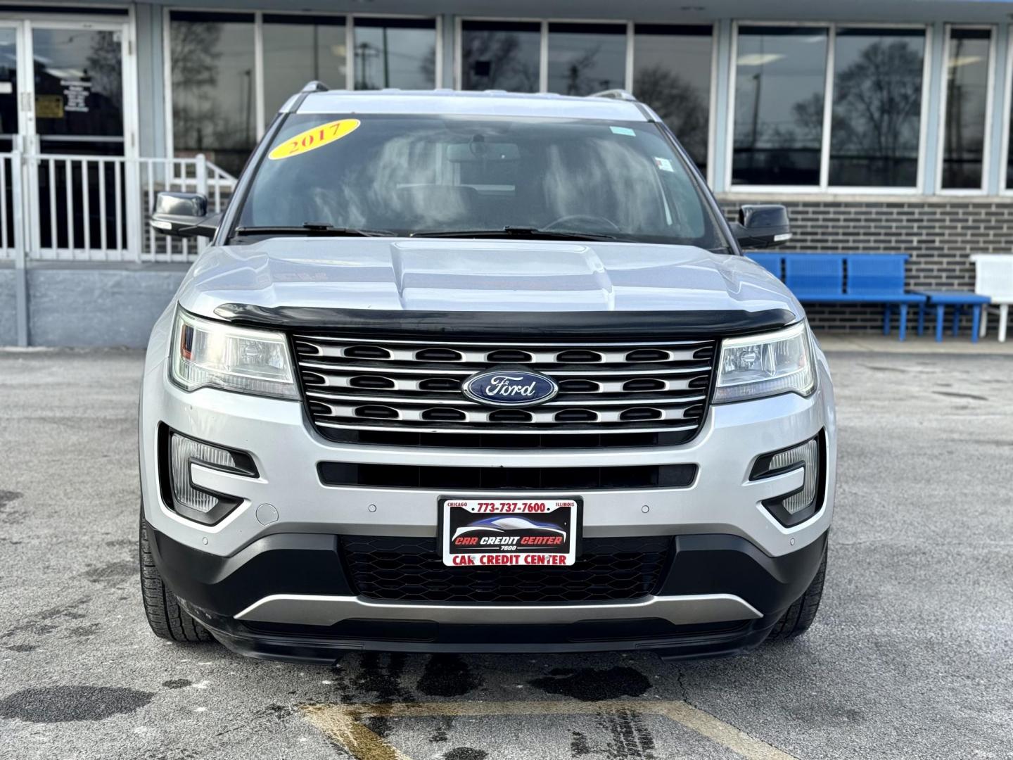 2017 SILVER Ford Explorer XLT 4WD (1FM5K8D85HG) with an 3.5L V6 DOHC 24V engine, 6A transmission, located at 7600 S Western Ave., Chicago, IL, 60620, (773) 918-3980, 0.000000, 0.000000 - Photo#1