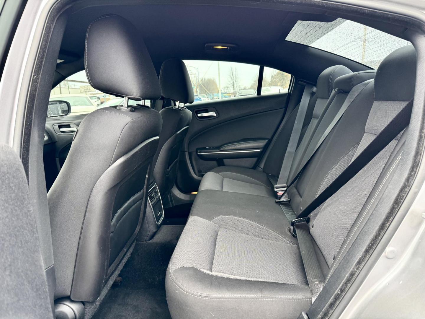 2016 SILVER Dodge Charger SE (2C3CDXBG9GH) with an 3.6L V6 DOHC 24V engine, 8A transmission, located at 7600 S Western Ave., Chicago, IL, 60620, (773) 918-3980, 0.000000, 0.000000 - Photo#7