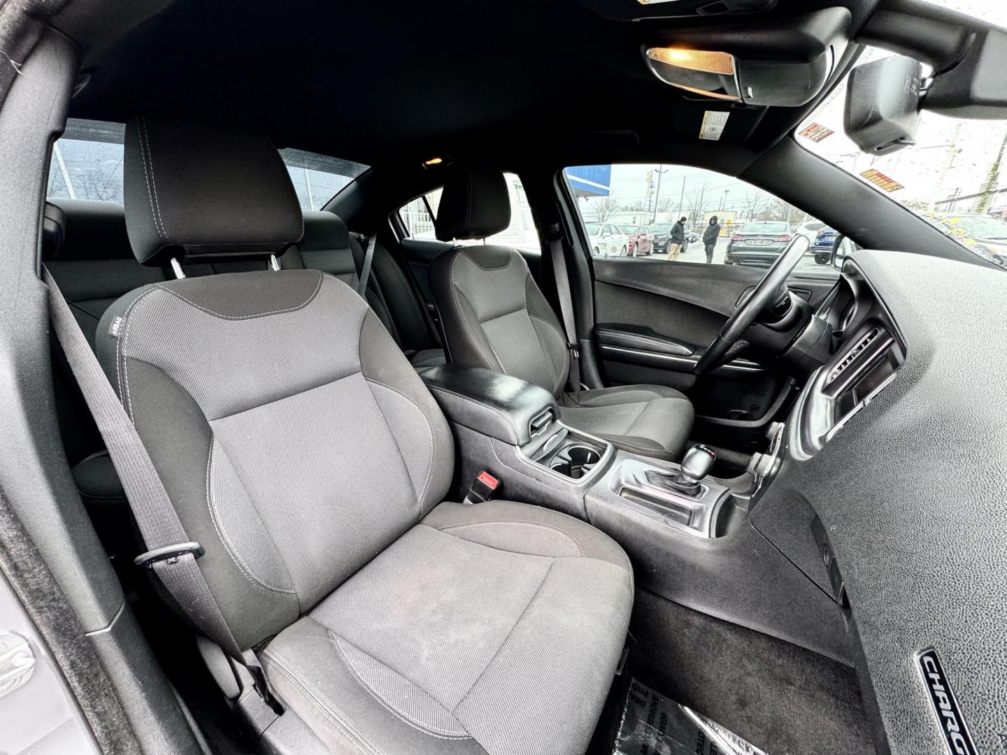 2016 SILVER Dodge Charger SE (2C3CDXBG9GH) with an 3.6L V6 DOHC 24V engine, 8A transmission, located at 7600 S Western Ave., Chicago, IL, 60620, (773) 918-3980, 0.000000, 0.000000 - Photo#10