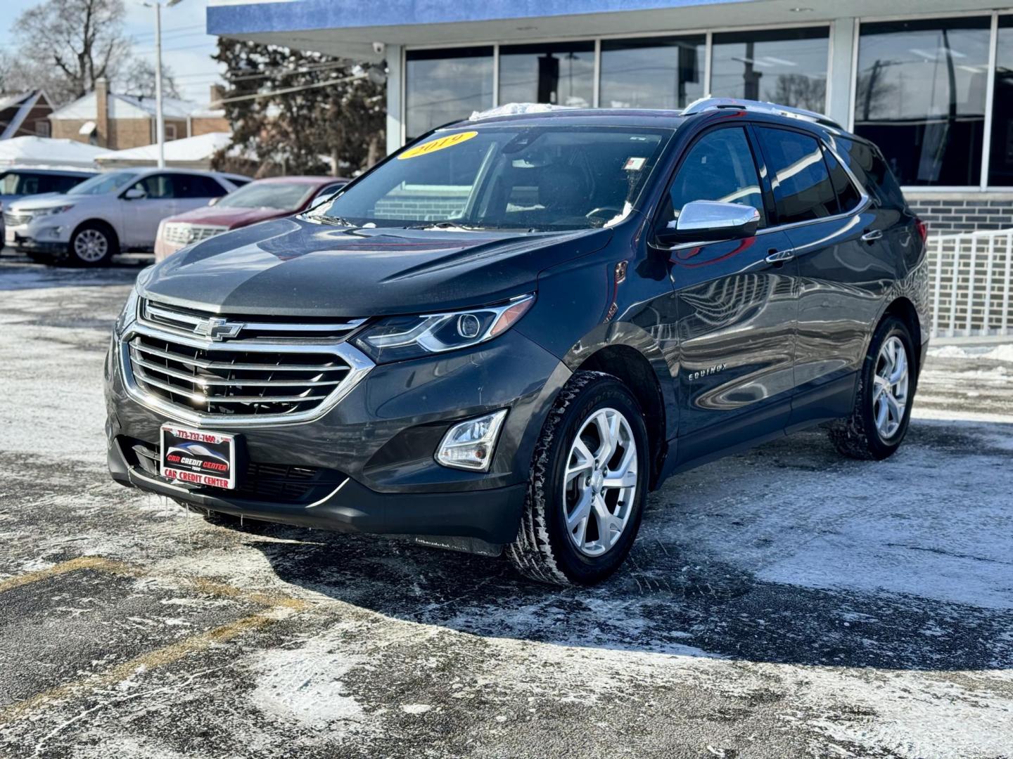 2019 GREEN Chevrolet Equinox Premier 1.5 AWD (3GNAXXEVXKS) with an 1.5L L4 DIR DOHC 16V TURBO engine, 6A transmission, located at 7600 S Western Ave., Chicago, IL, 60620, (773) 918-3980, 0.000000, 0.000000 - Photo#2