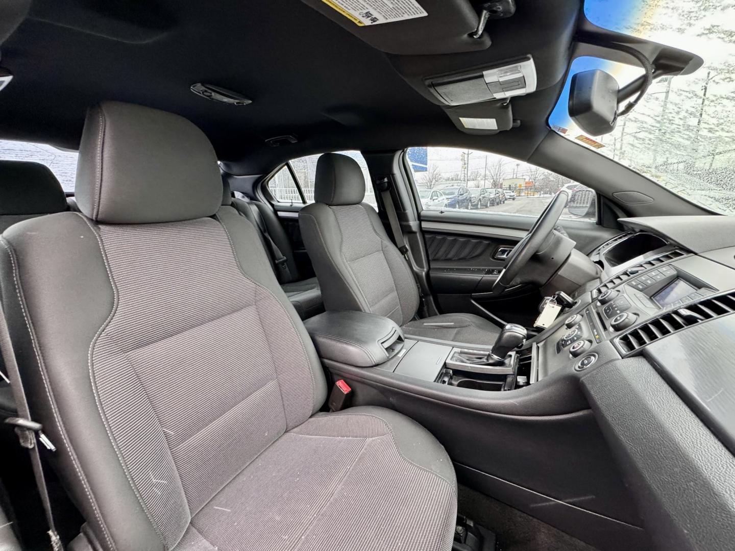 2016 GRAY Ford Taurus SEL FWD (1FAHP2E84GG) with an 3.5L V6 DOHC 24V engine, 6A transmission, located at 7600 S Western Ave., Chicago, IL, 60620, (773) 918-3980, 0.000000, 0.000000 - Photo#10