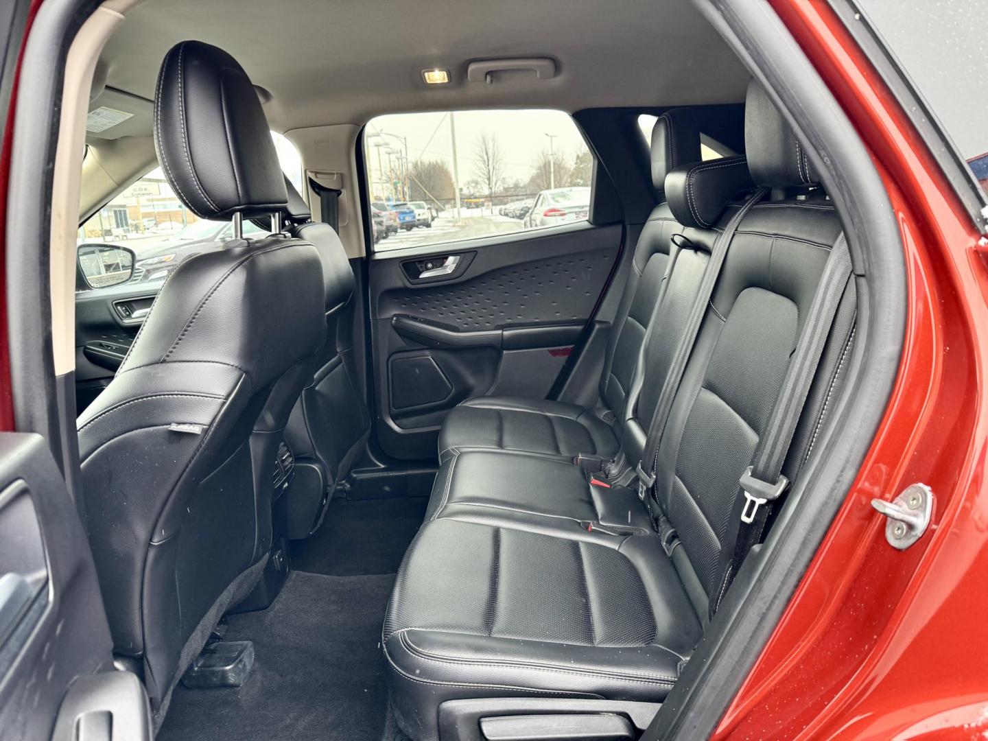 2020 ORANGE Ford Escape SEL (1FMCU0H60LU) with an 1.5L L3 engine, 6A transmission, located at 7600 S Western Ave., Chicago, IL, 60620, (773) 918-3980, 0.000000, 0.000000 - Photo#8