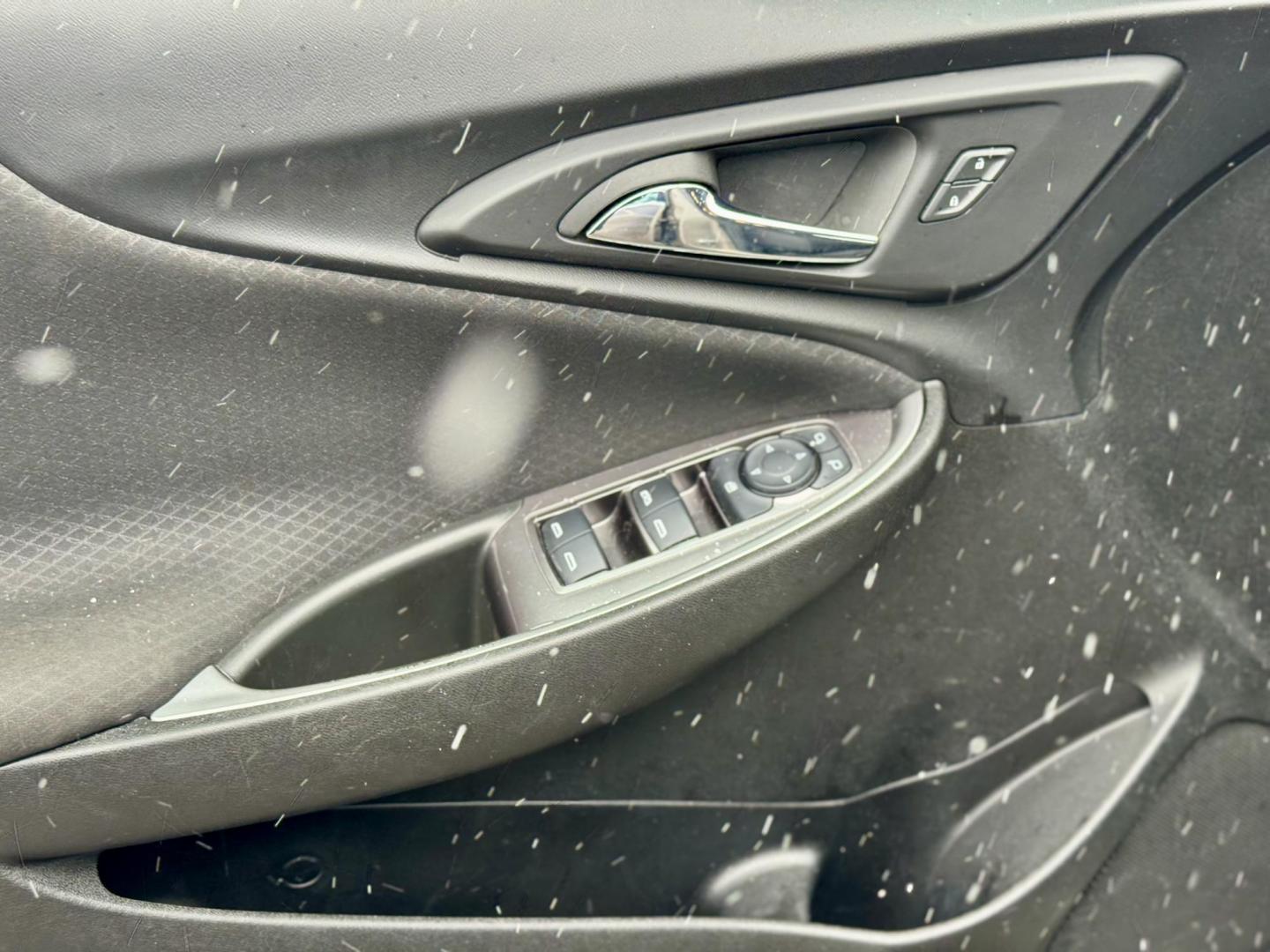 2023 GRAY Chevrolet Malibu 1LT (1G1ZD5ST4PF) with an 1.5L L4 DOHC 16V engine, 6A transmission, located at 7600 S Western Ave., Chicago, IL, 60620, (773) 918-3980, 0.000000, 0.000000 - Photo#5