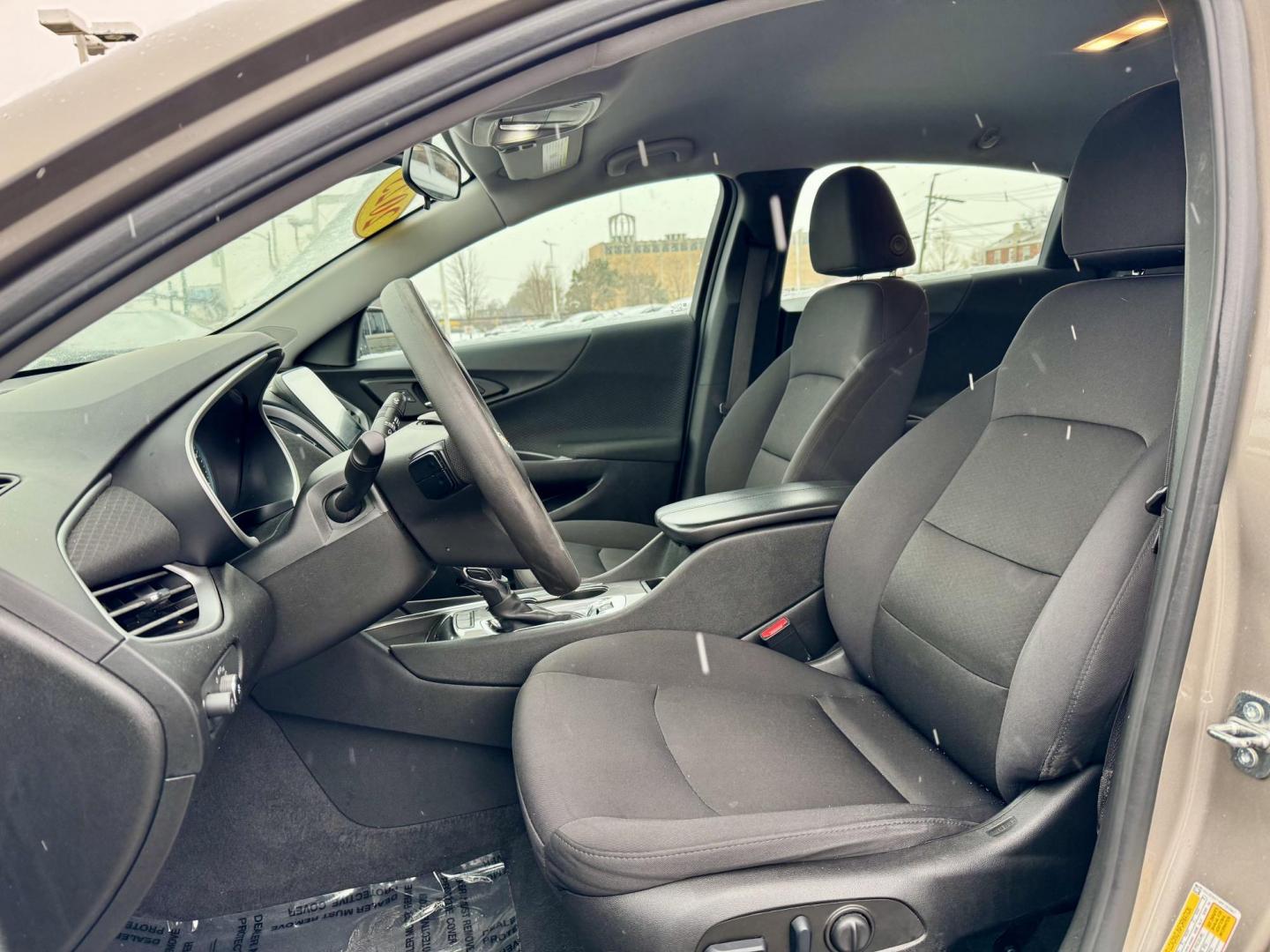 2023 GRAY Chevrolet Malibu 1LT (1G1ZD5ST4PF) with an 1.5L L4 DOHC 16V engine, 6A transmission, located at 7600 S Western Ave., Chicago, IL, 60620, (773) 918-3980, 0.000000, 0.000000 - Photo#6