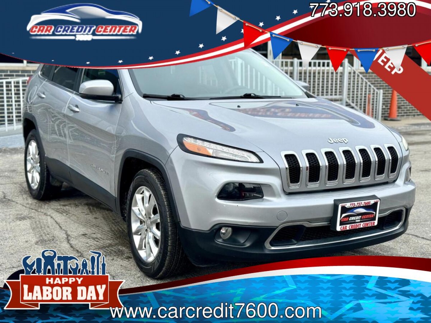 2017 SILVER Jeep Cherokee Limited 4WD (1C4PJMDB1HW) with an 2.4L L4 DOHC 16V engine, 9A transmission, located at 7600 S Western Ave., Chicago, IL, 60620, (773) 918-3980, 0.000000, 0.000000- Photo#0