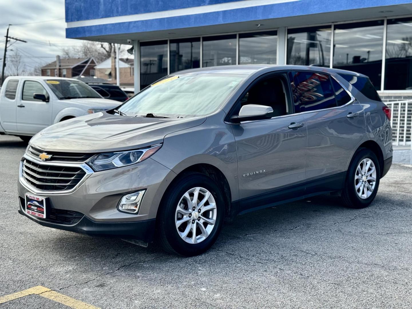 2019 GOLD Chevrolet Equinox LT 2WD (3GNAXKEV8KS) with an 1.5L L4 DIR DOHC 16V TURBO engine, 6A transmission, located at 7600 S Western Ave., Chicago, IL, 60620, (773) 918-3980, 0.000000, 0.000000 - Photo#2