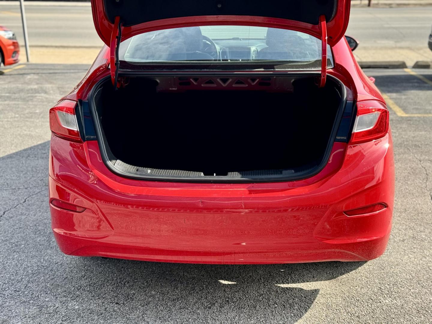 2019 RED Chevrolet Cruze LS Auto (1G1BC5SM9K7) with an 1.4L L4 DOHC 16V TURBO engine, 6A transmission, located at 7600 S Western Ave., Chicago, IL, 60620, (773) 918-3980, 0.000000, 0.000000 - Photo#4