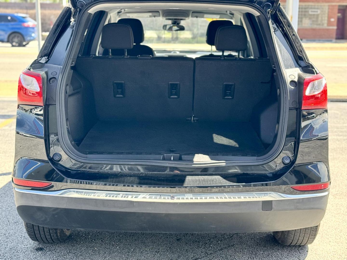 2021 BLACK Chevrolet Equinox LT 1.5 2WD (2GNAXKEV5M6) with an 1.5L L4 DIR DOHC 16V TURBO engine, 6A transmission, located at 7600 S Western Ave., Chicago, IL, 60620, (773) 918-3980, 0.000000, 0.000000 - Photo#4