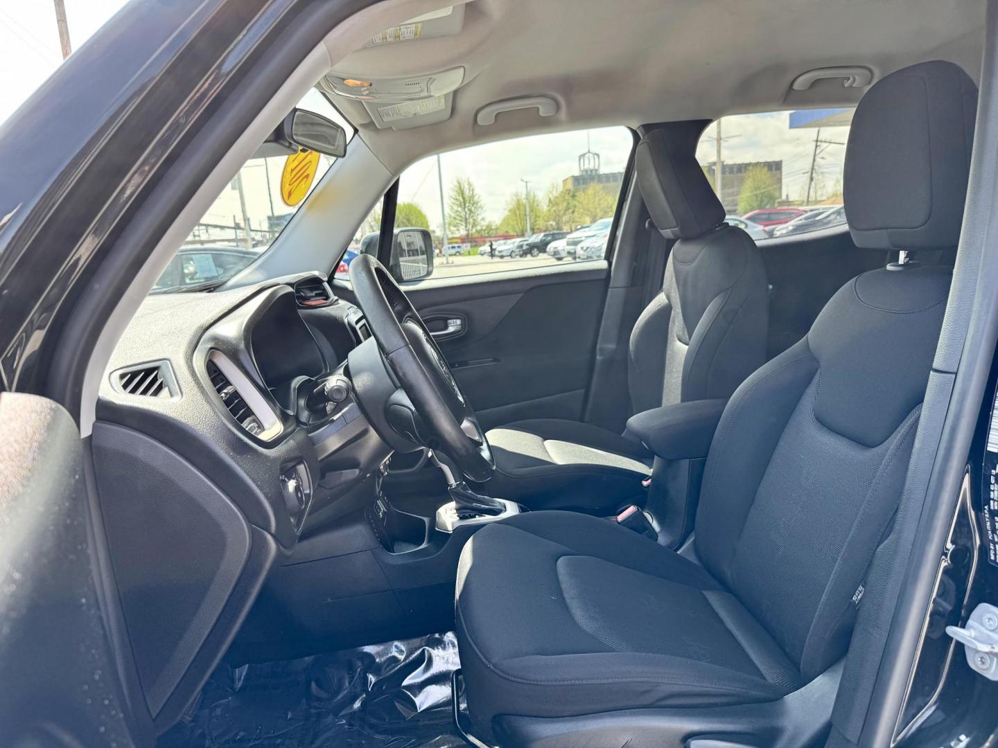 2017 BLACK Jeep Renegade Latitude FWD (ZACCJABB8HP) with an 2.4L L4 DOHC 16V engine, 6M transmission, located at 7600 S Western Ave., Chicago, IL, 60620, (773) 918-3980, 0.000000, 0.000000 - Photo#7