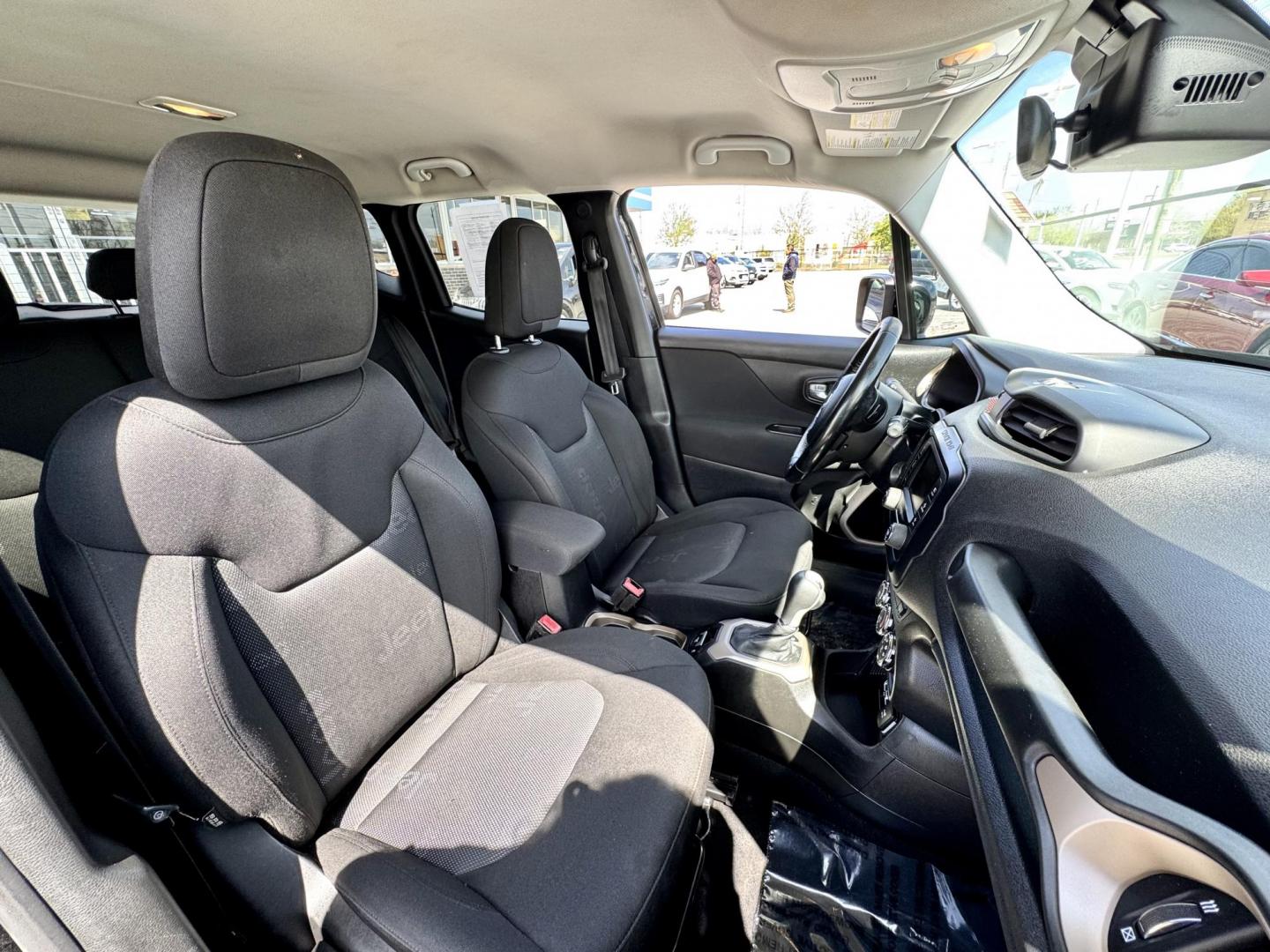 2017 BLACK Jeep Renegade Latitude FWD (ZACCJABB8HP) with an 2.4L L4 DOHC 16V engine, 6M transmission, located at 7600 S Western Ave., Chicago, IL, 60620, (773) 918-3980, 0.000000, 0.000000 - Photo#11