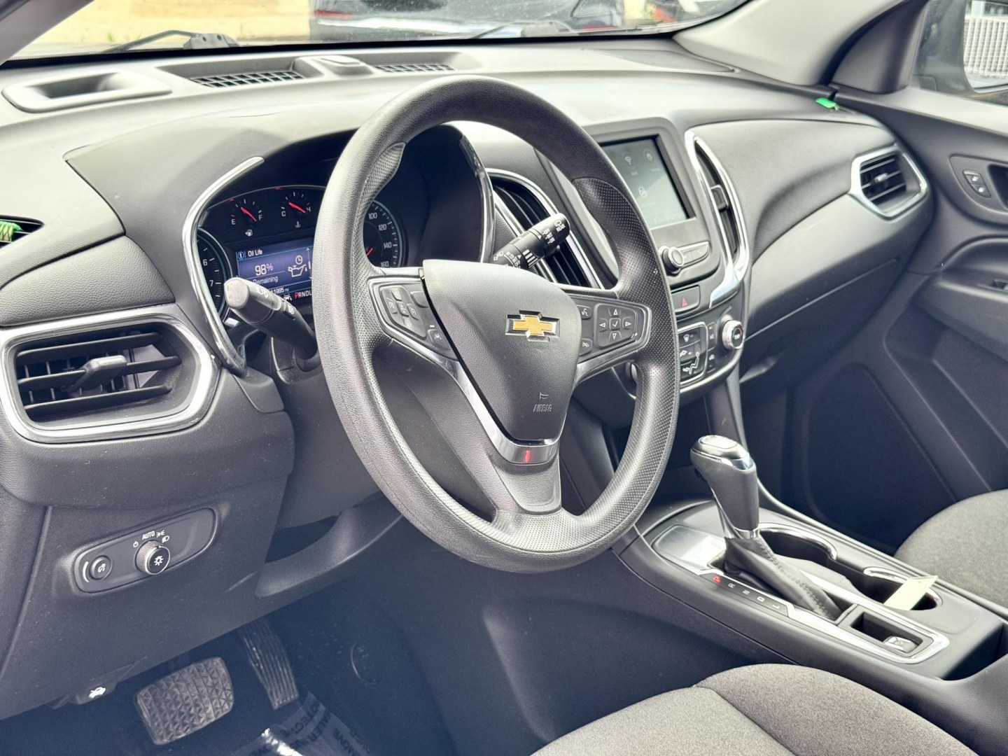 2020 BLACK Chevrolet Equinox LT 2WD (2GNAXJEV2L6) with an 1.5L L4 DIR DOHC 16V TURBO engine, 6A transmission, located at 7600 S Western Ave., Chicago, IL, 60620, (773) 918-3980, 0.000000, 0.000000- Photo#5