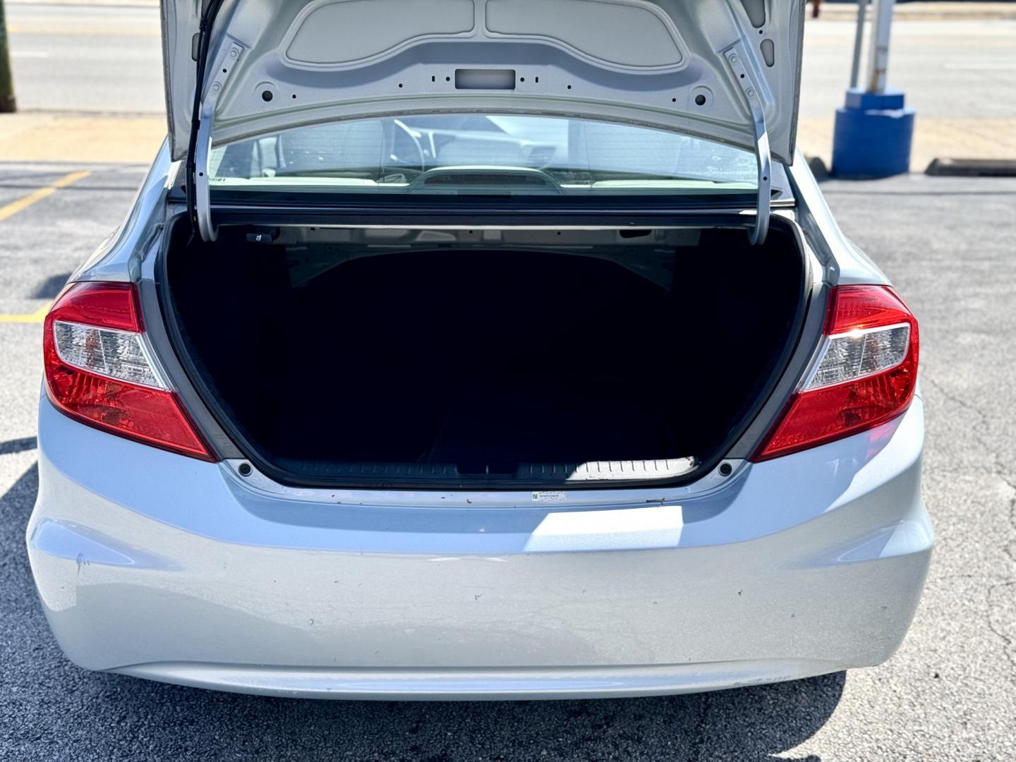 2012 BLUE Honda Civic LX Sedan 5-Speed AT (19XFB2F51CE) with an 1.8L L4 SOHC 16V engine, 5-Speed Automatic transmission, located at 7600 S Western Ave., Chicago, IL, 60620, (773) 918-3980, 0.000000, 0.000000 - Photo#4