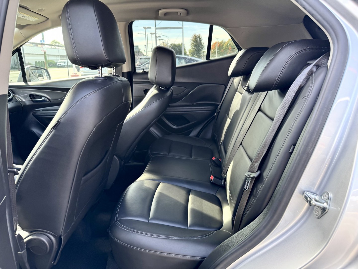 2017 SILVER Buick Encore Essence FWD (KL4CJCSB9HB) with an 1.4L L4 DOHC 16V TURBO engine, 6A transmission, located at 7600 S Western Ave., Chicago, IL, 60620, (773) 918-3980, 0.000000, 0.000000- Photo#8
