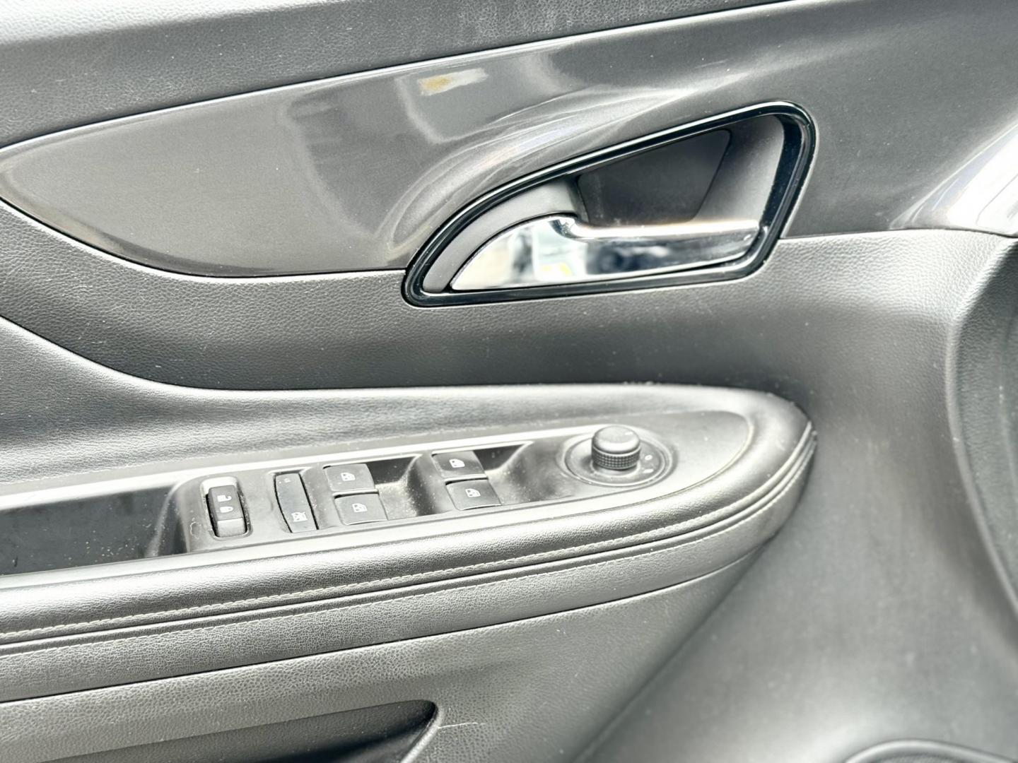 2018 SILVER Buick Encore Preferred FWD (KL4CJASBXJB) with an 1.4L L4 DOHC 16V TURBO engine, 6A transmission, located at 7600 S Western Ave., Chicago, IL, 60620, (773) 918-3980, 0.000000, 0.000000 - Photo#6