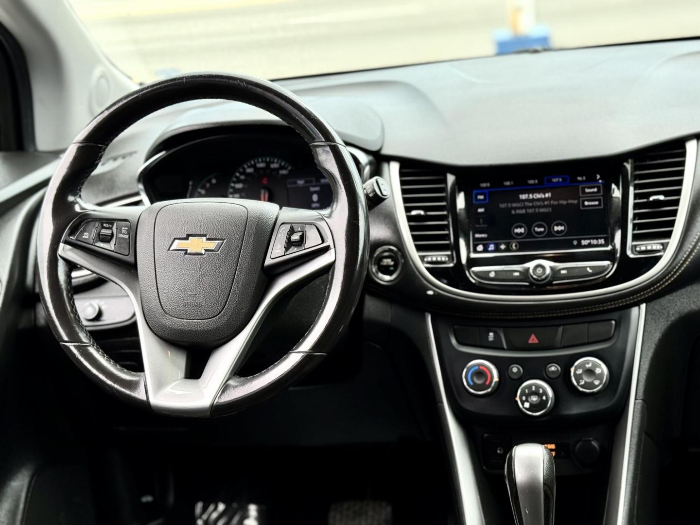 2020 BLACK Chevrolet Trax LT FWD (3GNCJLSBXLL) with an 1.4L L4 DOHC 16V engine, 6A transmission, located at 7600 S Western Ave., Chicago, IL, 60620, (773) 918-3980, 0.000000, 0.000000 - Photo#9