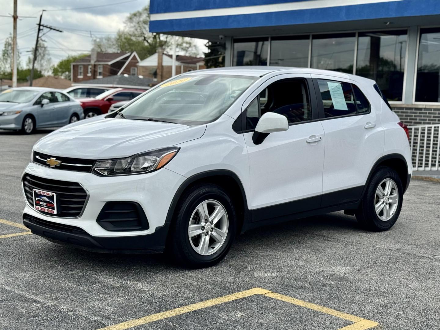 2020 WHITE Chevrolet Trax LS FWD (3GNCJKSB2LL) with an 1.4L L4 DOHC 16V engine, 6A transmission, located at 7600 S Western Ave., Chicago, IL, 60620, (773) 918-3980, 0.000000, 0.000000 - Photo#2