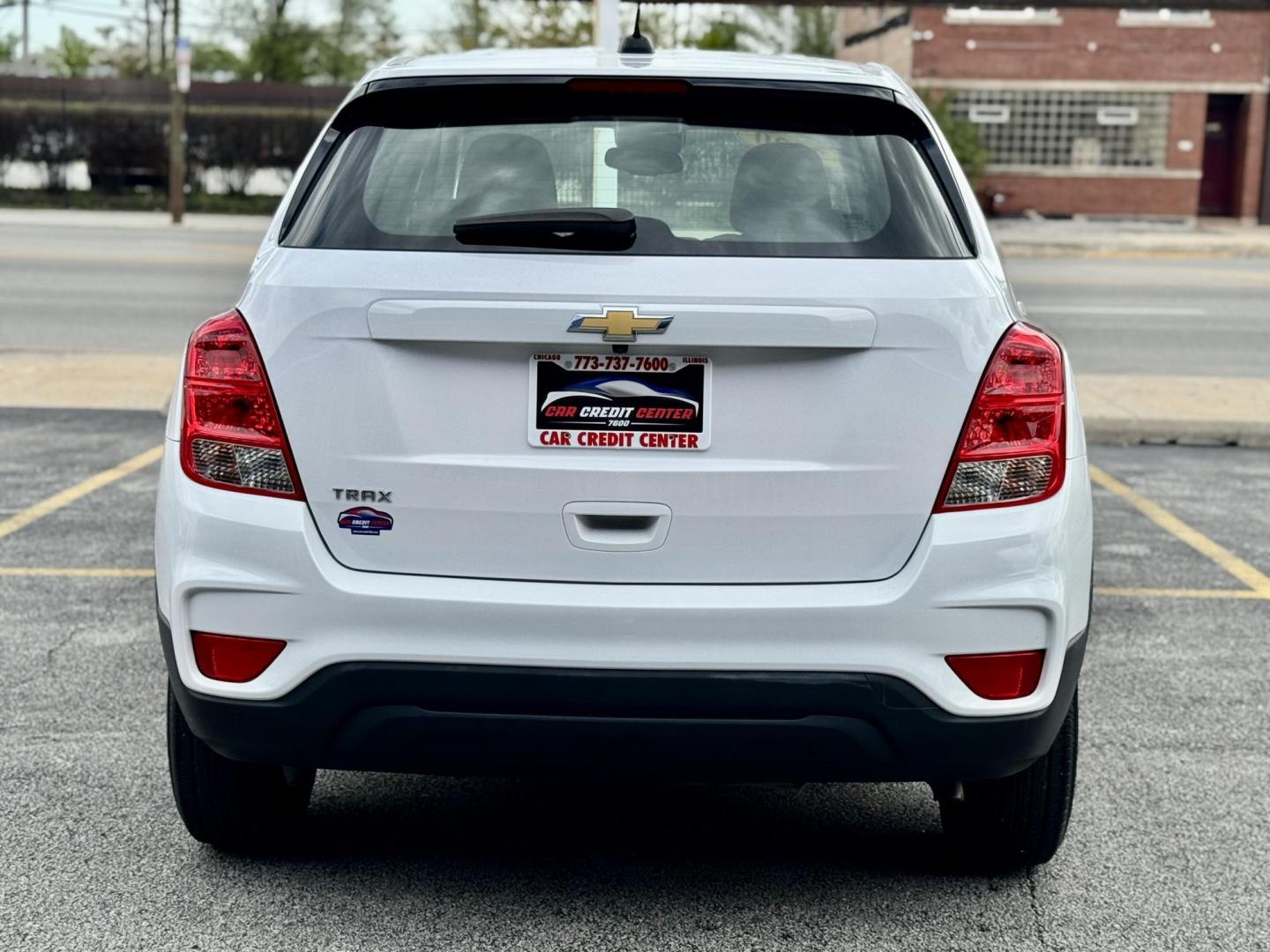 2020 WHITE Chevrolet Trax LS FWD (3GNCJKSB2LL) with an 1.4L L4 DOHC 16V engine, 6A transmission, located at 7600 S Western Ave., Chicago, IL, 60620, (773) 918-3980, 0.000000, 0.000000 - Photo#3