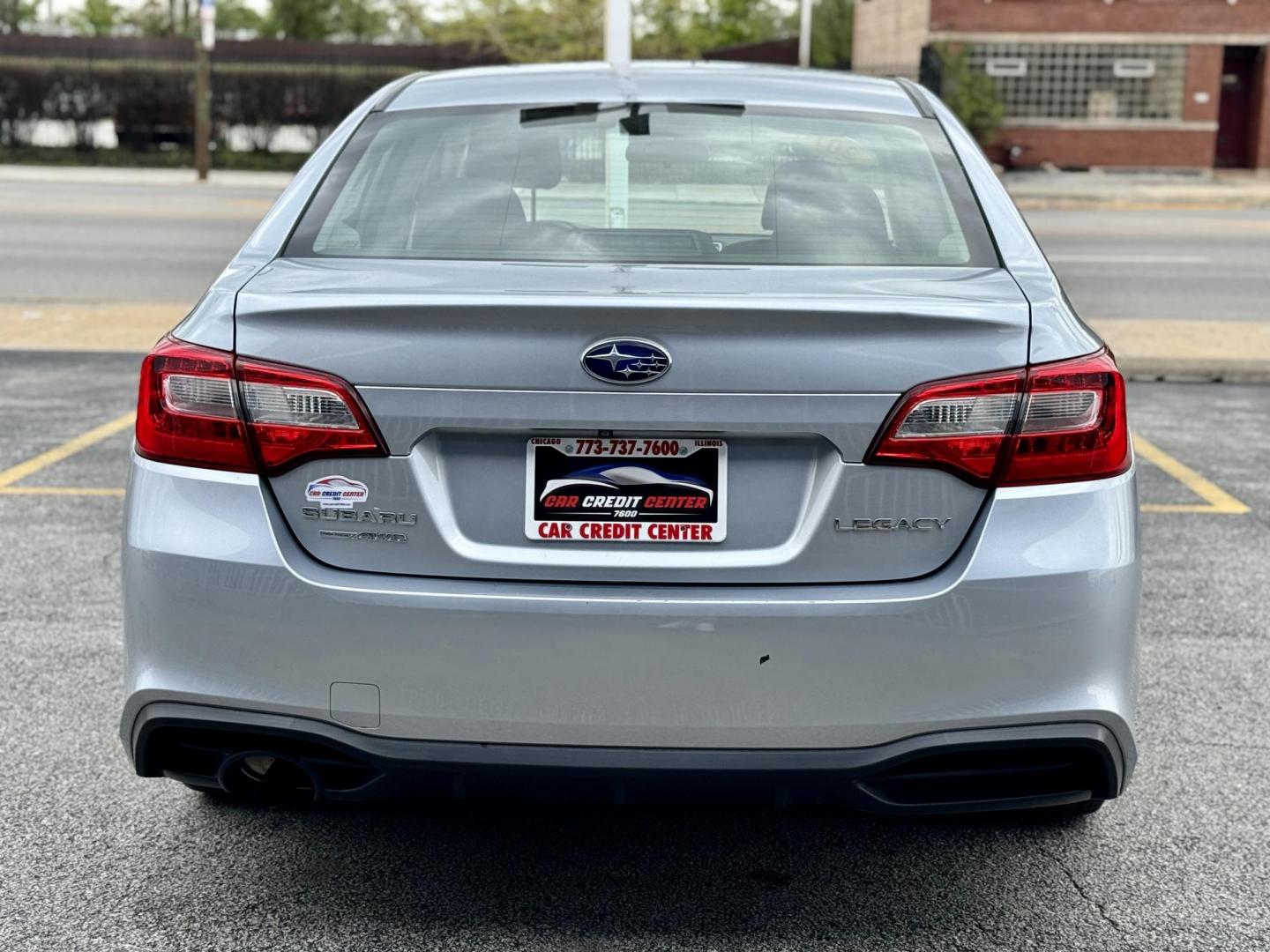 2018 SILVER Subaru Legacy 2.5i (4S3BNAA6XJ3) with an 2.5L H4 SOHC 16V engine, CVT transmission, located at 7600 S Western Ave., Chicago, IL, 60620, (773) 918-3980, 0.000000, 0.000000 - Photo#3
