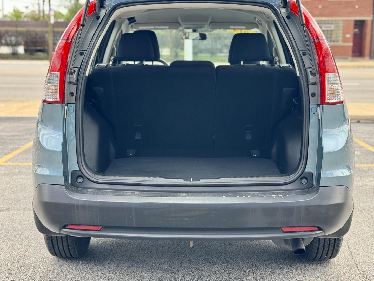 2014 TEAL Honda CR-V LX 4WD 5-Speed AT (5J6RM4H39EL) with an 2.4L L4 DOHC 16V engine, 5-Speed Automatic transmission, located at 7600 S Western Ave., Chicago, IL, 60620, (773) 918-3980, 0.000000, 0.000000 - Photo#4