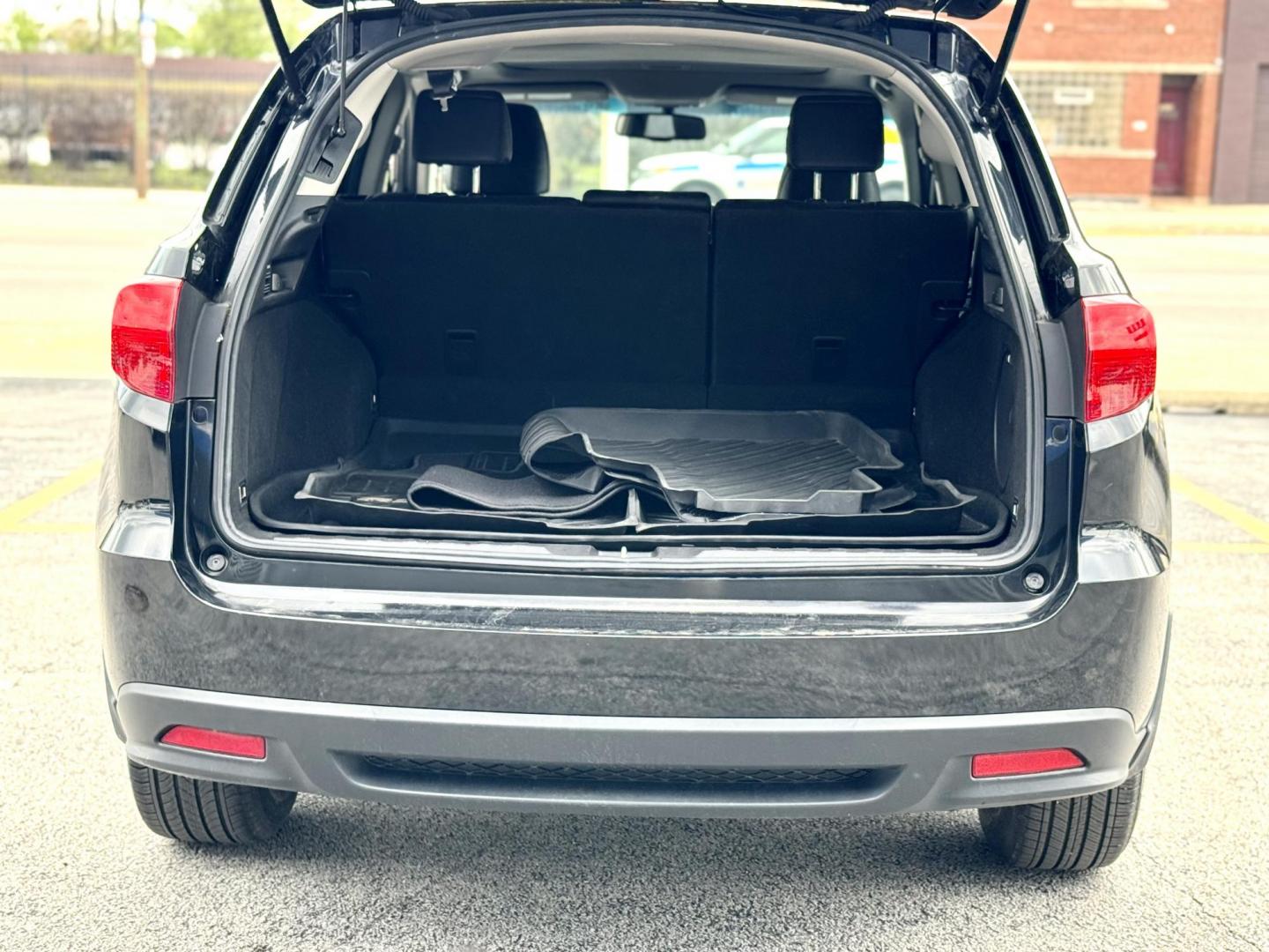 2015 BLACK Acura RDX 6-Spd AT AWD w/ Technology Package (5J8TB4H53FL) with an 2.3L L4 DOHC 16V engine, 6-Speed Automatic transmission, located at 7600 S Western Ave., Chicago, IL, 60620, (773) 918-3980, 0.000000, 0.000000- Photo#4