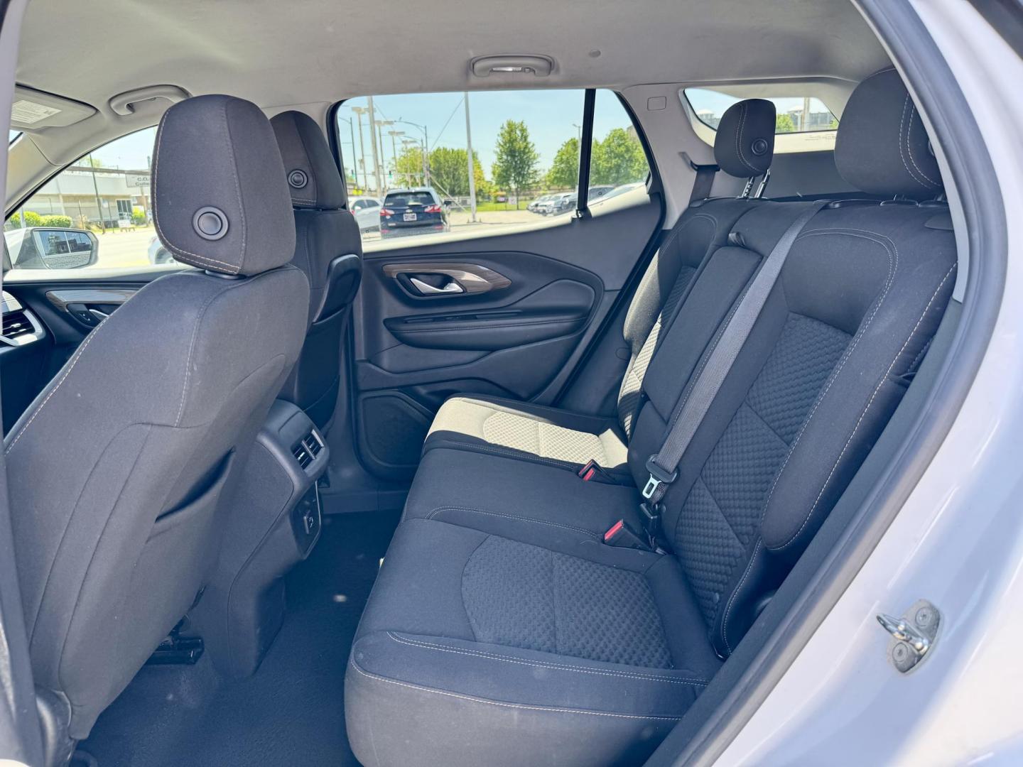 2020 WHITE GMC Terrain SLE (3GKALMEV5LL) with an 1.4L L4 DOHC 16V TURBO engine, 6A transmission, located at 7600 S Western Ave., Chicago, IL, 60620, (773) 918-3980, 0.000000, 0.000000 - Photo#8