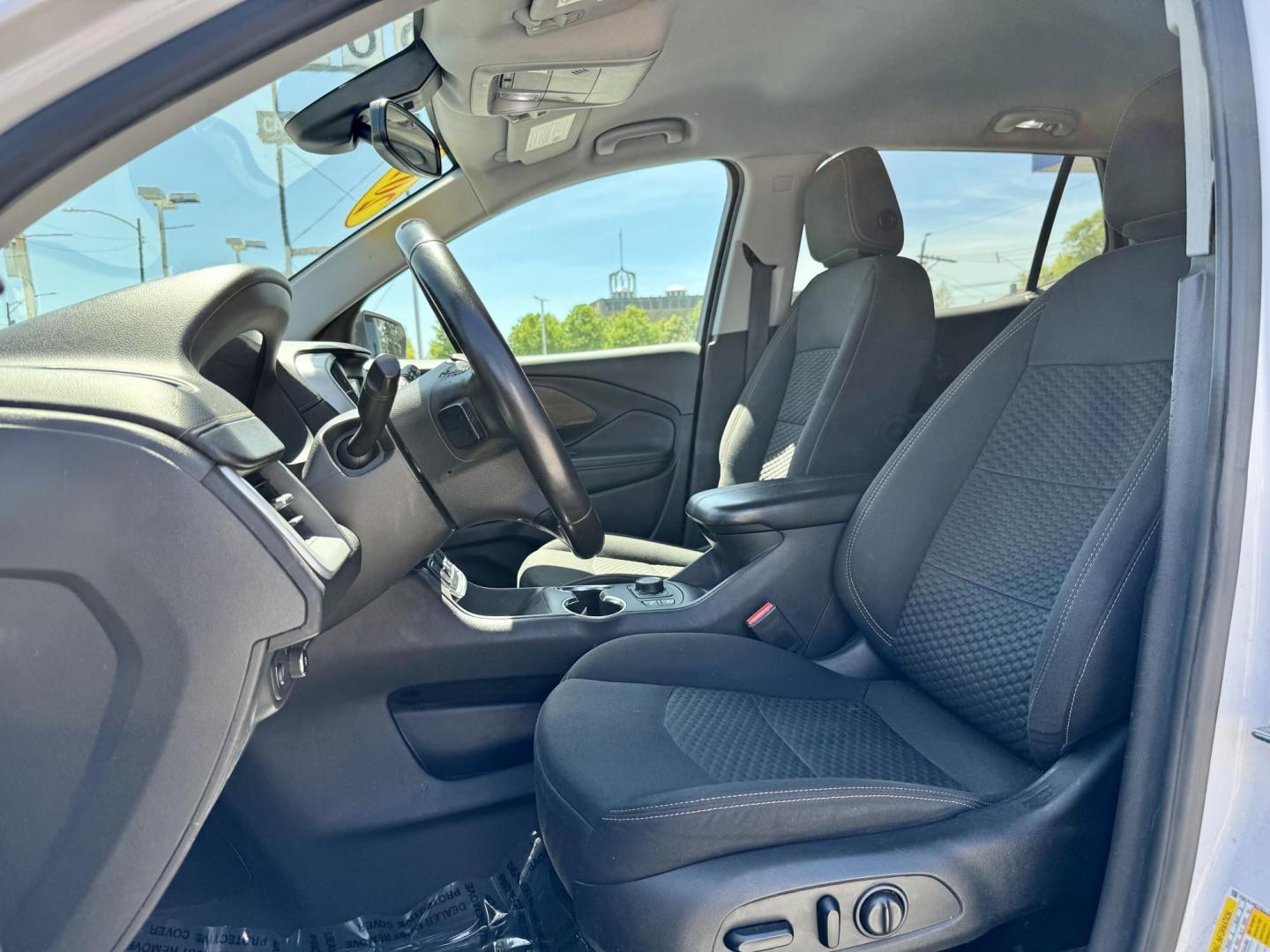 2020 WHITE GMC Terrain SLE (3GKALMEV5LL) with an 1.4L L4 DOHC 16V TURBO engine, 6A transmission, located at 7600 S Western Ave., Chicago, IL, 60620, (773) 918-3980, 0.000000, 0.000000 - Photo#7