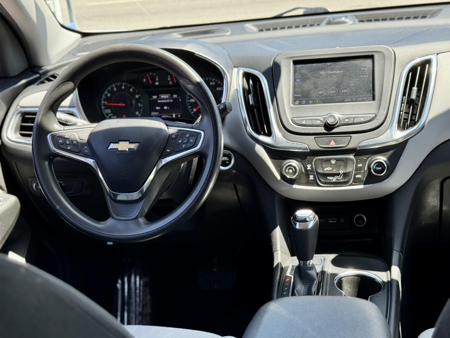 2020 WHITE Chevrolet Equinox LS 1.5 AWD (3GNAXSEV5LS) with an 1.5L L4 DOHC 16V TURBO engine, 6A transmission, located at 7600 S Western Ave., Chicago, IL, 60620, (773) 918-3980, 0.000000, 0.000000- Photo#9