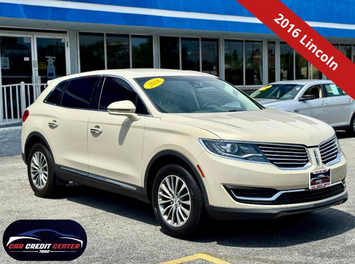 2016 GOLD Lincoln MKX Select AWD (2LMTJ8KR0GB) with an 3.7L V6 DOHC 24V engine, 6A transmission, located at 7600 S Western Ave., Chicago, IL, 60620, (773) 918-3980, 0.000000, 0.000000 - Photo#0