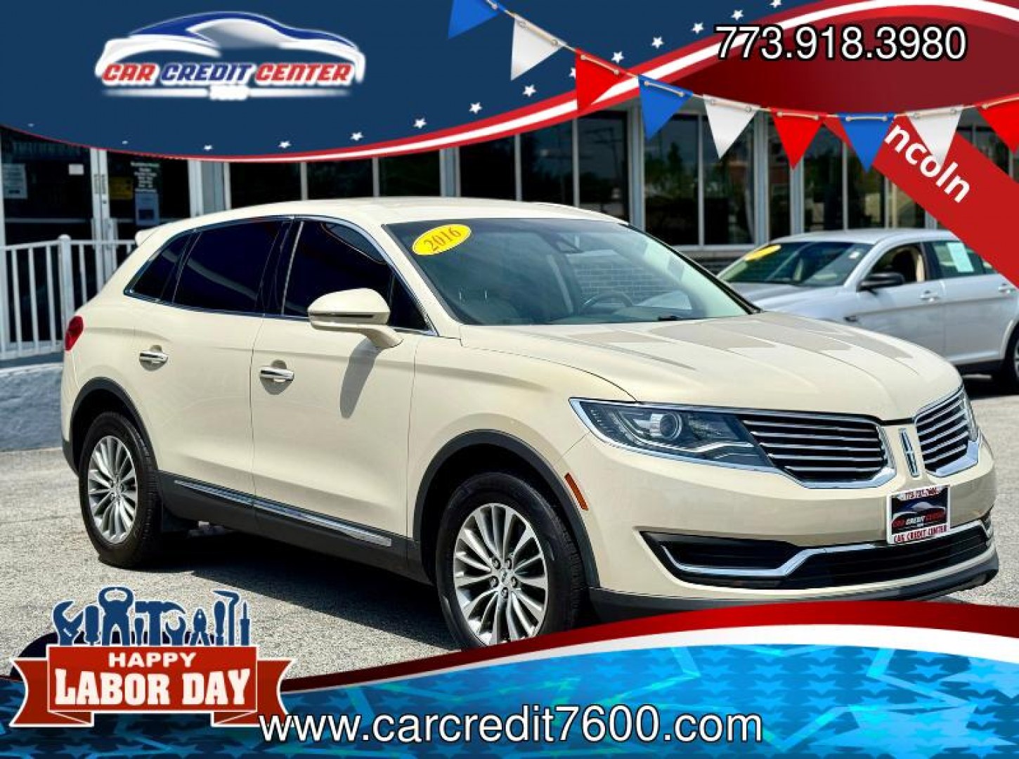 2016 GOLD Lincoln MKX Select AWD (2LMTJ8KR0GB) with an 3.7L V6 DOHC 24V engine, 6A transmission, located at 7600 S Western Ave., Chicago, IL, 60620, (773) 918-3980, 0.000000, 0.000000- Photo#0