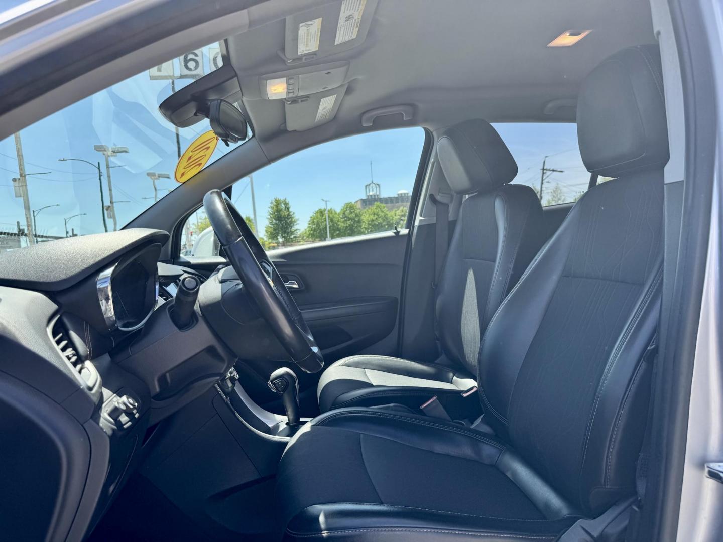 2020 SILVER Chevrolet Trax LT FWD (KL7CJLSB9LB) with an 1.4L L4 DOHC 16V engine, 6A transmission, located at 7600 S Western Ave., Chicago, IL, 60620, (773) 918-3980, 0.000000, 0.000000 - Photo#7