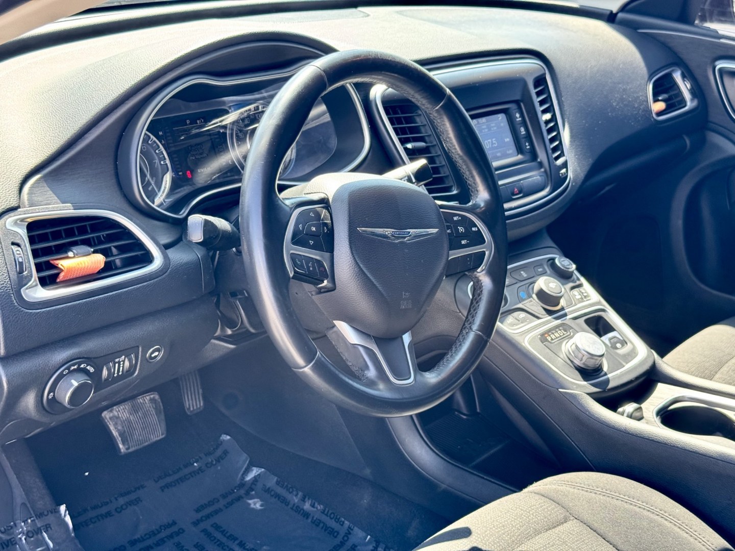 2016 BLACK Chrysler 200 Limited (1C3CCCAB8GN) with an 2.4L L4 DOHC 16V engine, 9A transmission, located at 7600 S Western Ave., Chicago, IL, 60620, (773) 918-3980, 0.000000, 0.000000- Photo#3