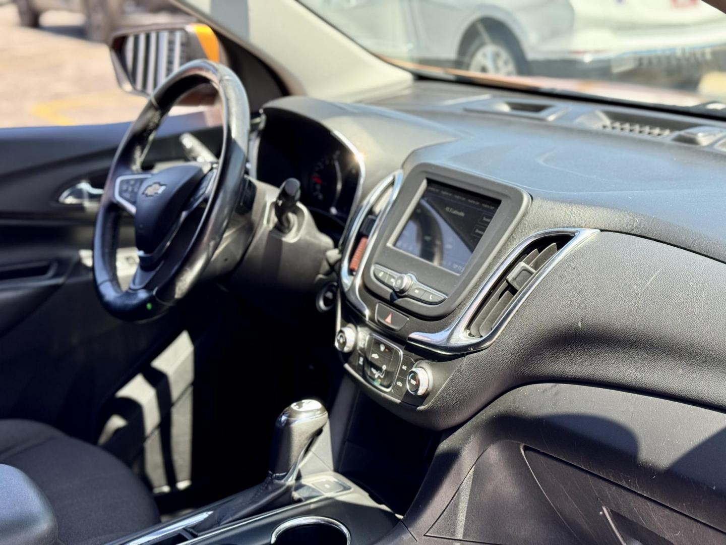 2019 ORANGE Chevrolet Equinox LT 2WD (2GNAXJEV0K6) with an 1.5L L4 DIR DOHC 16V TURBO engine, 6A transmission, located at 7600 S Western Ave., Chicago, IL, 60620, (773) 918-3980, 0.000000, 0.000000 - Photo#10