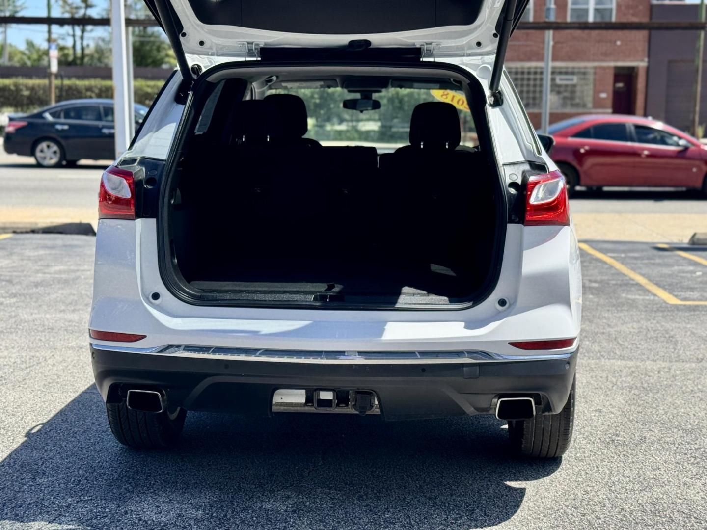 2018 WHITE Chevrolet Equinox LT AWD (3GNAXTEX0JS) with an 2.0L L4 DOHC 16V TURBO engine, 6A transmission, located at 7600 S Western Ave., Chicago, IL, 60620, (773) 918-3980, 0.000000, 0.000000 - Photo#4